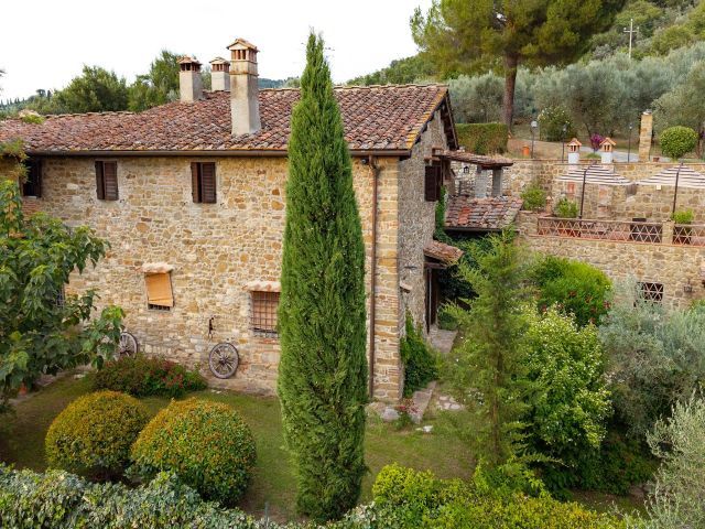 Colonica in Vendita